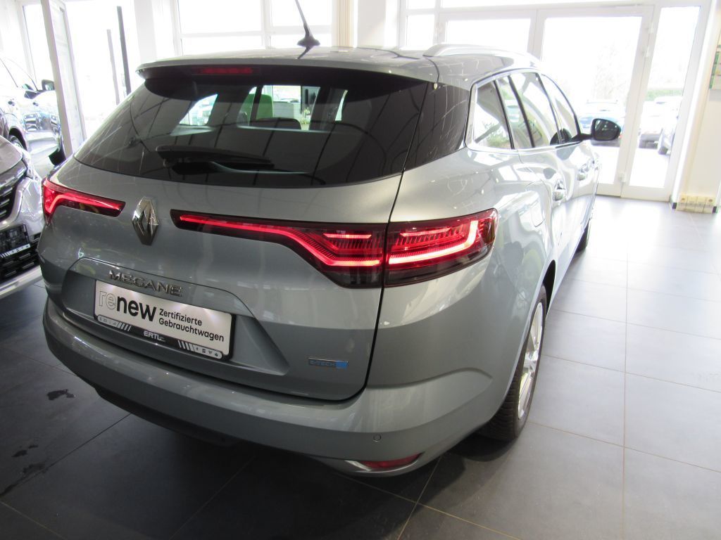 Renault Megane Grandtour ZEN E-TECH Plug-in - Samsaru's Car Outlet