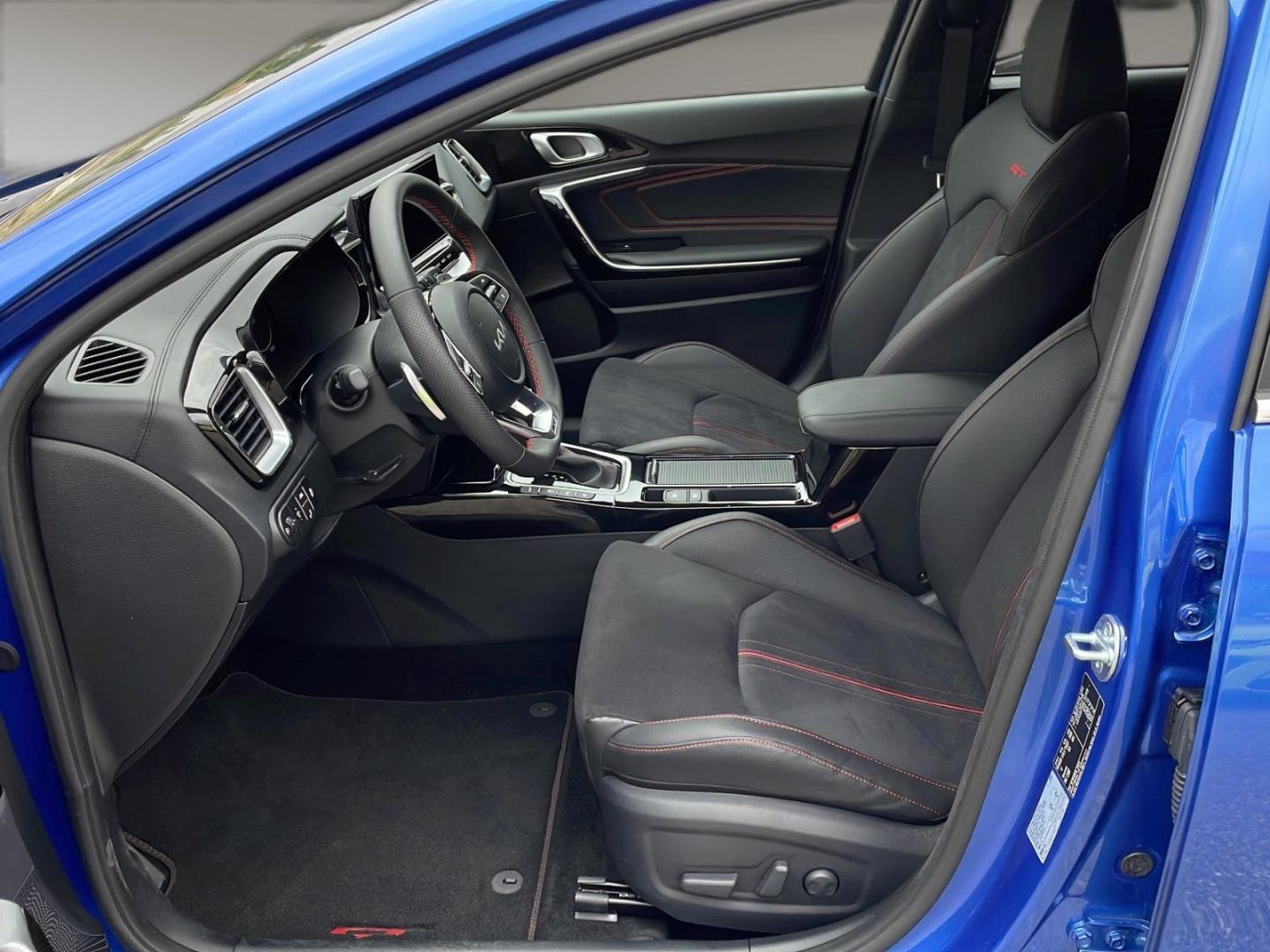 Kia Ceed GT 1.6 T-GDI DCT7 - Samsaru's Car Outlet