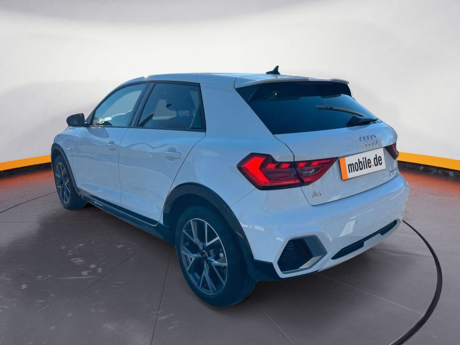 Audi A1 allstreet 30 TFSI S tronic - Samsaru's Car Outlet