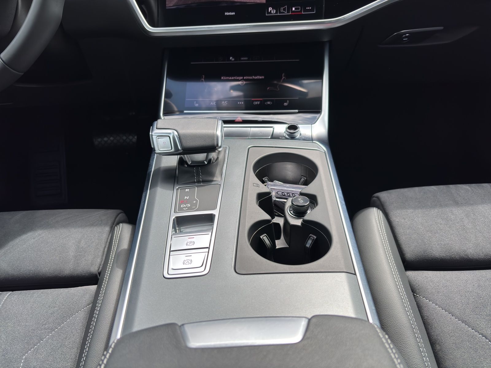 Audi A6 Avant 40 TDI quattro S-LINE - Samsaru's Car Outlet