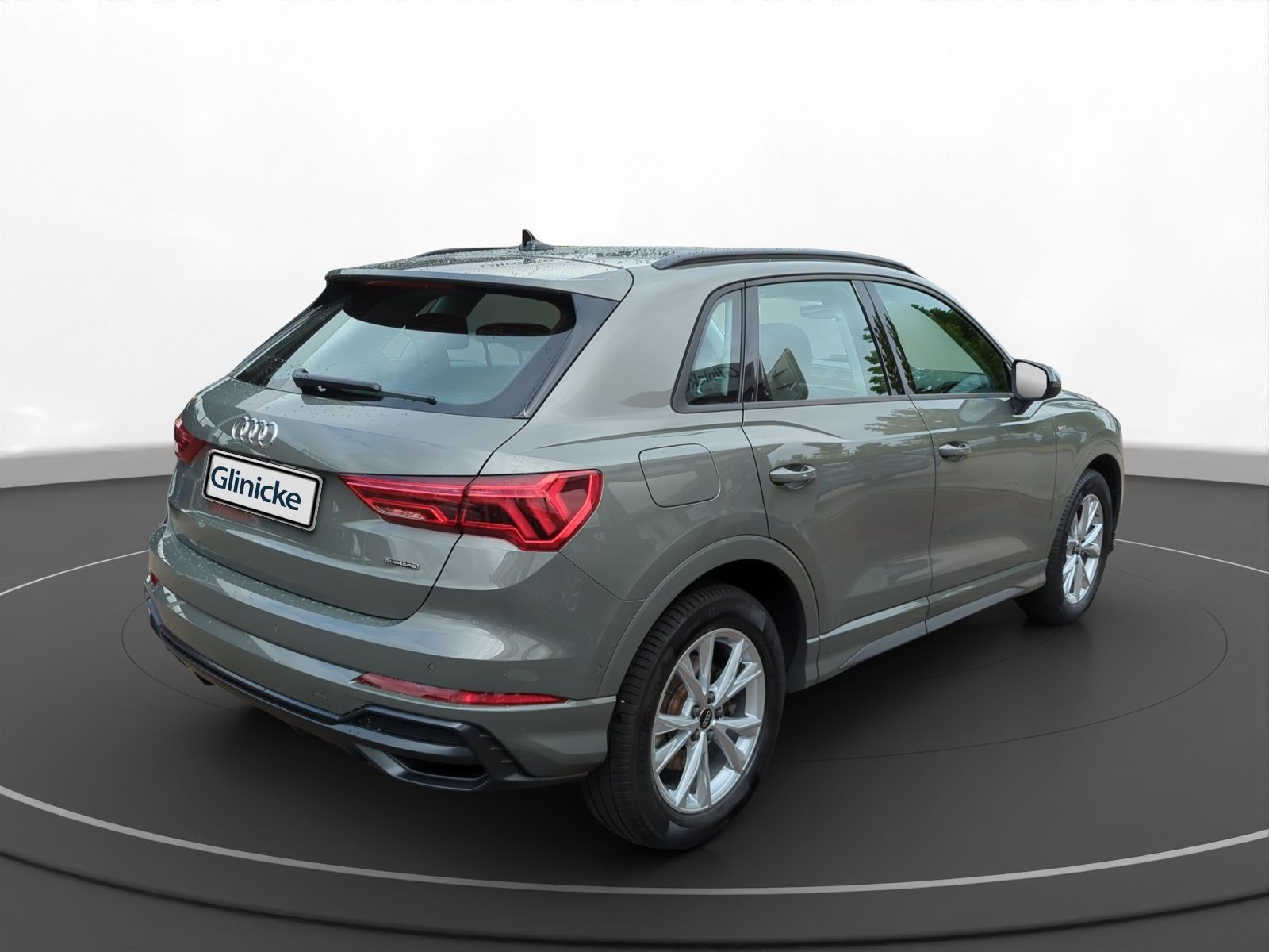 Audi Q3 40 TFSI quattro S-line - Samsaru's Car Outlet
