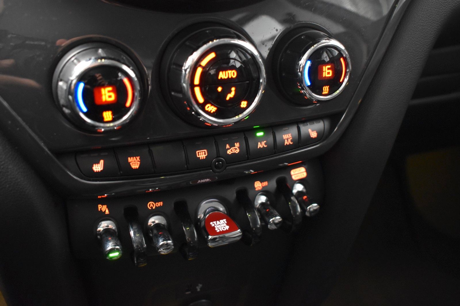 MINI Cooper D Countryman All4 Chili - Samsaru's Car Outlet