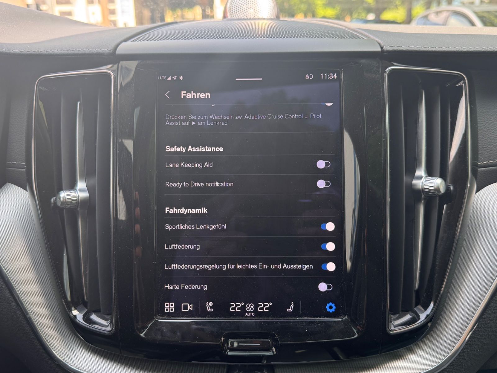 Volvo XC60 Ultimate AWD - Samsaru's Car Outlet
