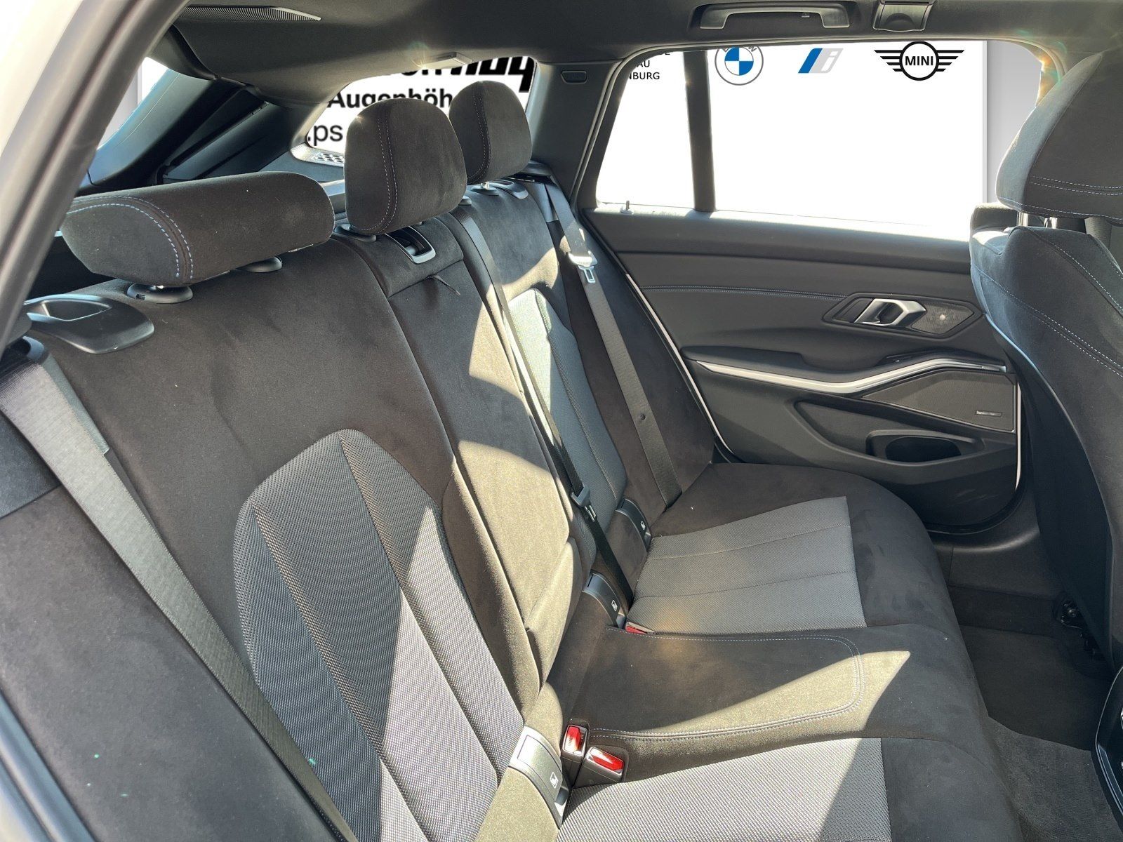 BMW 330e Touring M Sportpaket Head-Up HK HiFi DAB