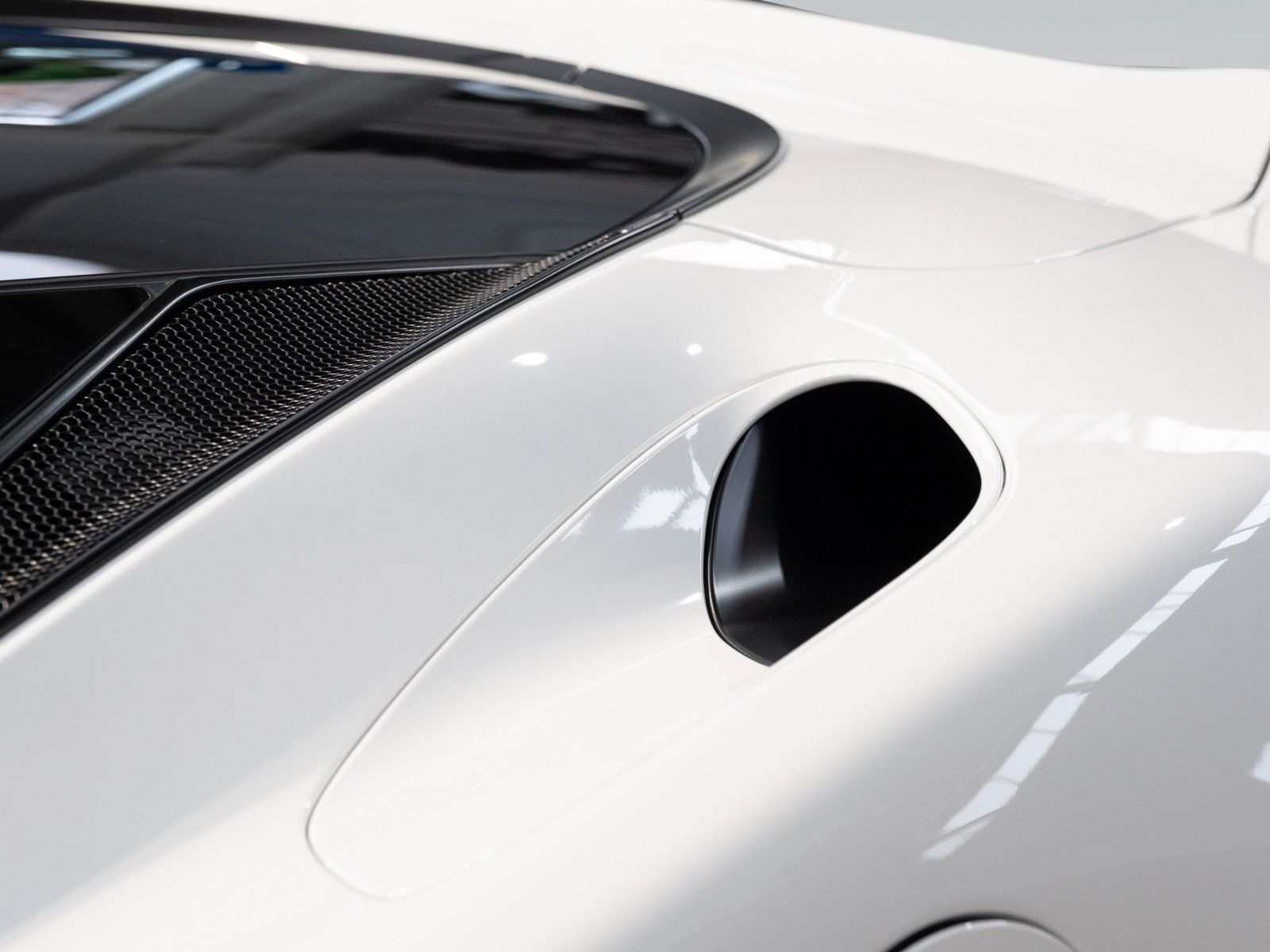 McLaren GT | Luxe | MSO Electrochromic Roof