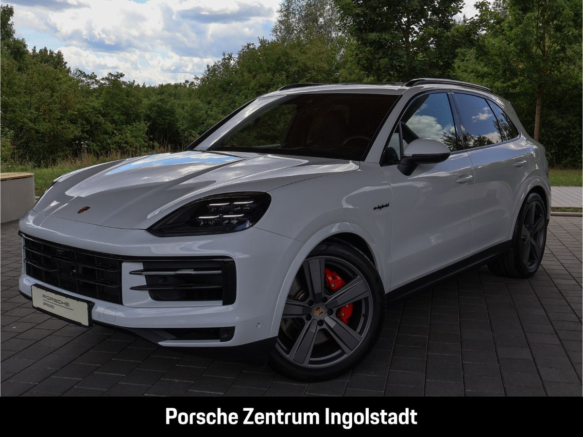 Porsche Cayenne S E-Hybrid Panorama Hinterachslenkung SH
