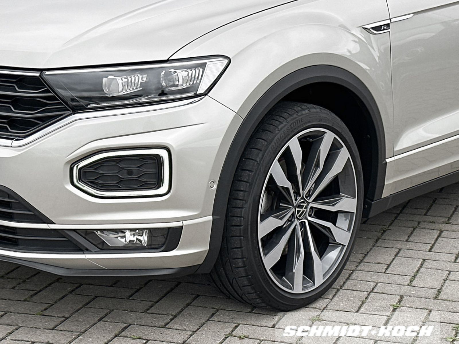 Volkswagen T-Roc 1.5 TSI R-Line - Samsaru's Car Outlet