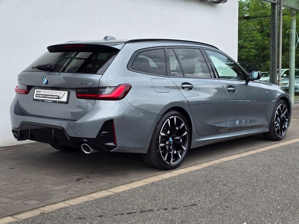BMW 320d xDrive Touring M Sportpaket*ab 3,99% eff.*