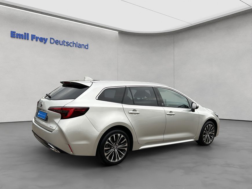 Toyota Corolla 2.0 Hybrid Touring Sports Team D