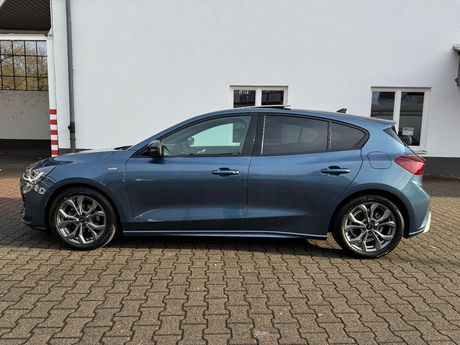 Ford Focus Aut. ST-Line X PANO/AHK/MATRIX/NAVI/KAMERA