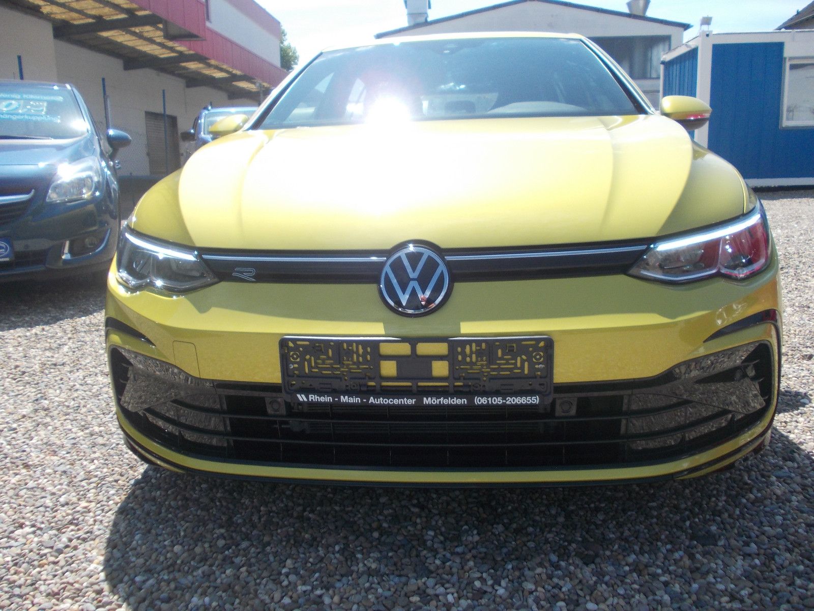 Volkswagen Golf VIII R-Line - Samsaru's Car Outlet
