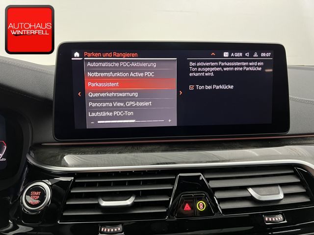 BMW 530 i xDrive Touring Luxury Line PANO+AHK+STANDH