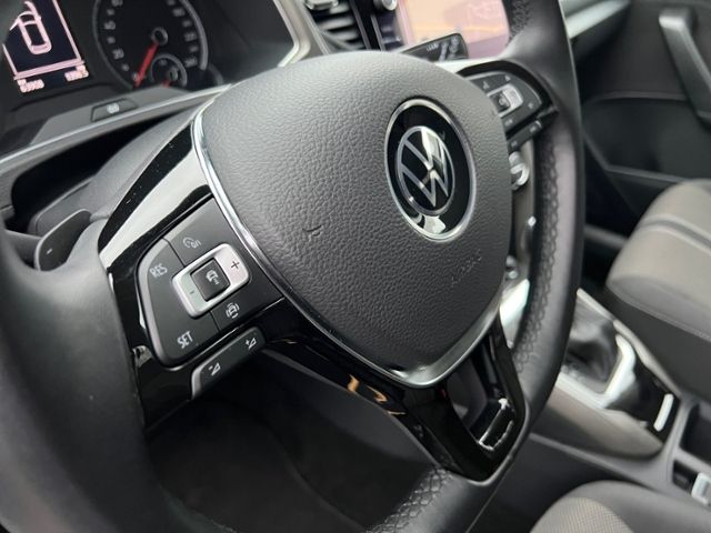 Volkswagen T-Roc Style 1.5l TSI - Samsaru's Car Outlet