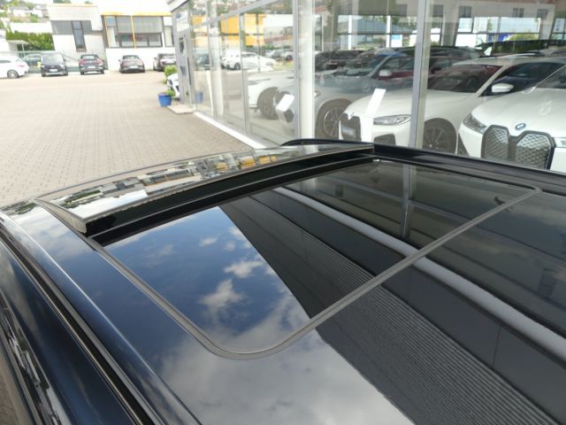 BMW 320 d xDriv Tou M Sport Pano°Mem.°Megavoll°84t€