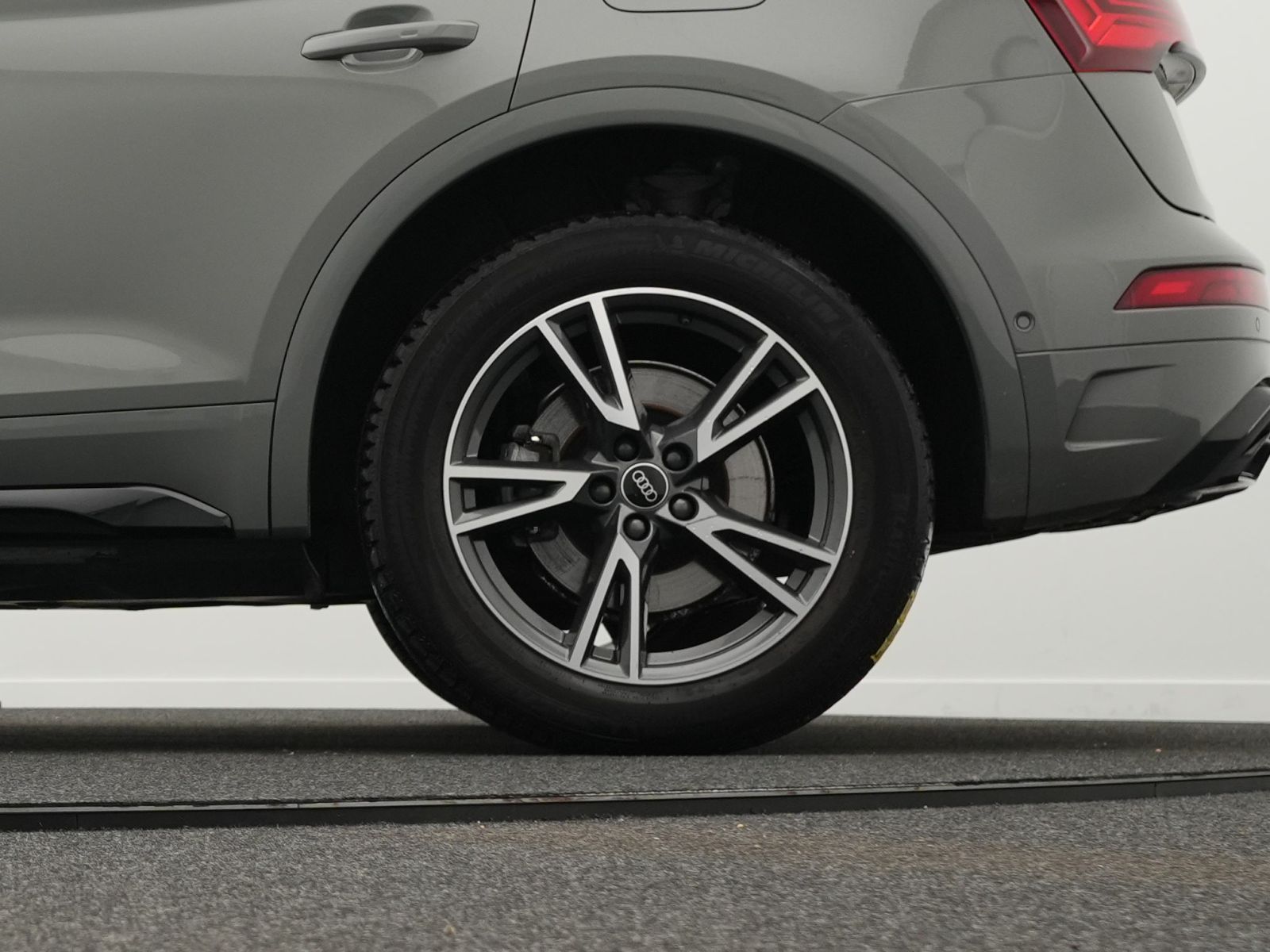 Audi Q5 S line 55 TFSIe qu. *ACC*AHK*HdUp*KAM*8-fach*