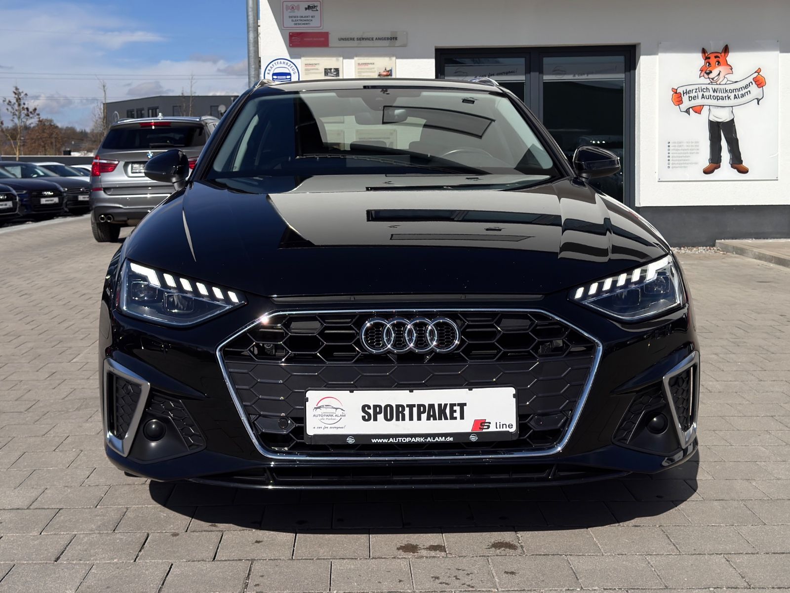 Audi A4 Av.40 TDI S line S-tr. - Samsaru's Car Outlet