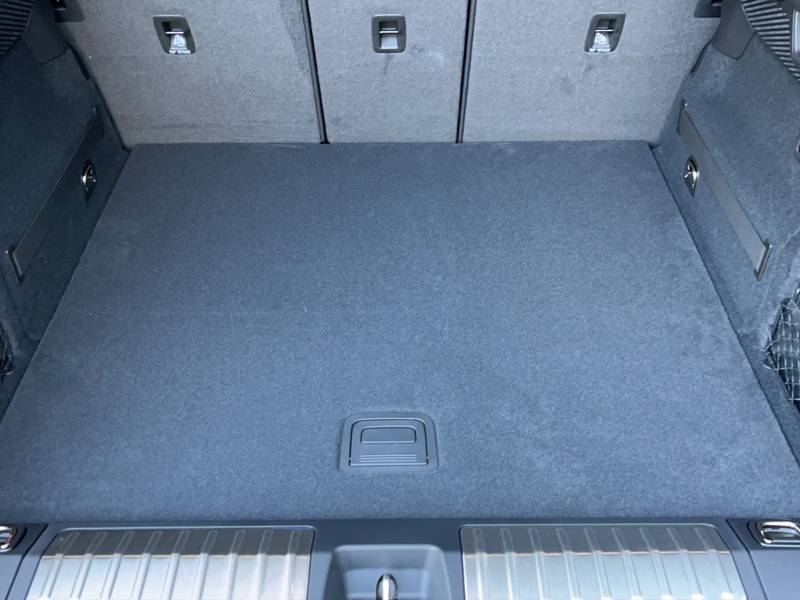 Porsche Macan 4 - Samsaru's Car Outlet