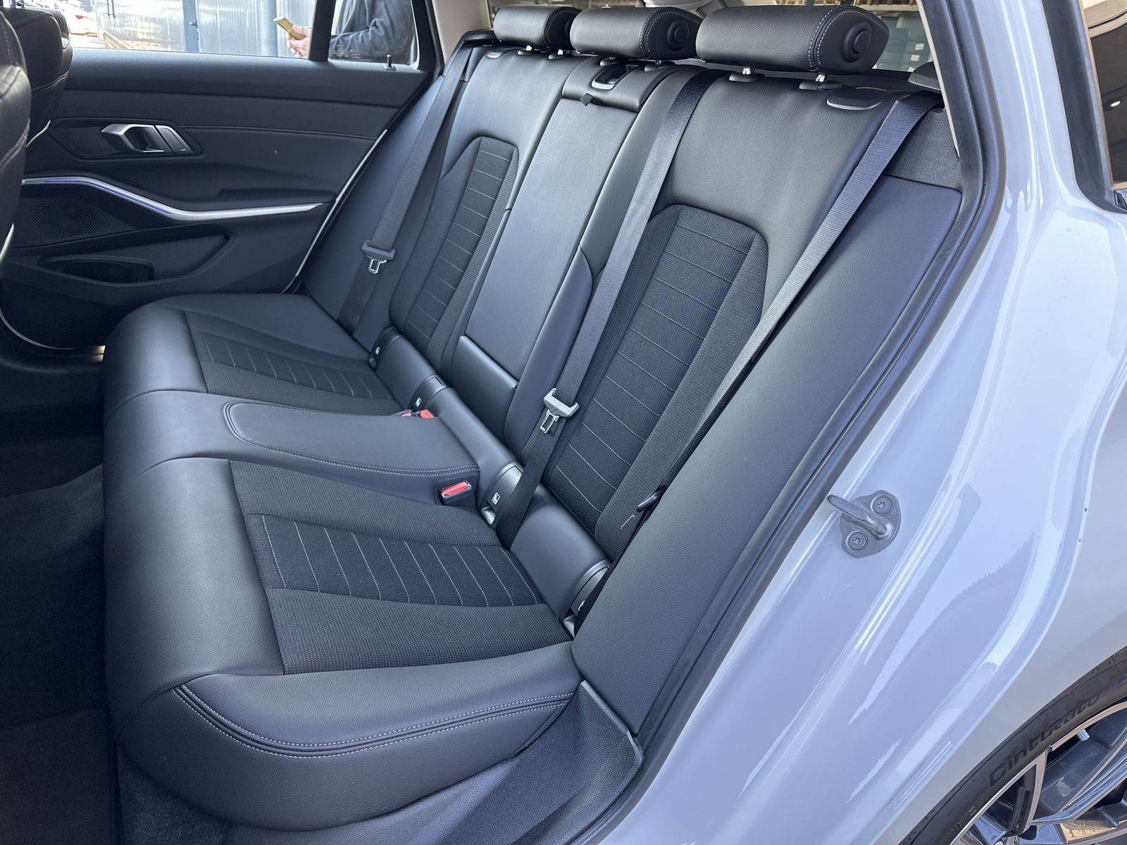 BMW 320d Touring Sport-Line - Samsaru's Car Outlet