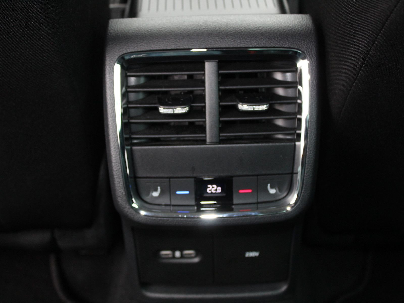 Skoda Octavia Style 2,0 TDI DSG Head Up Kamera Virtual