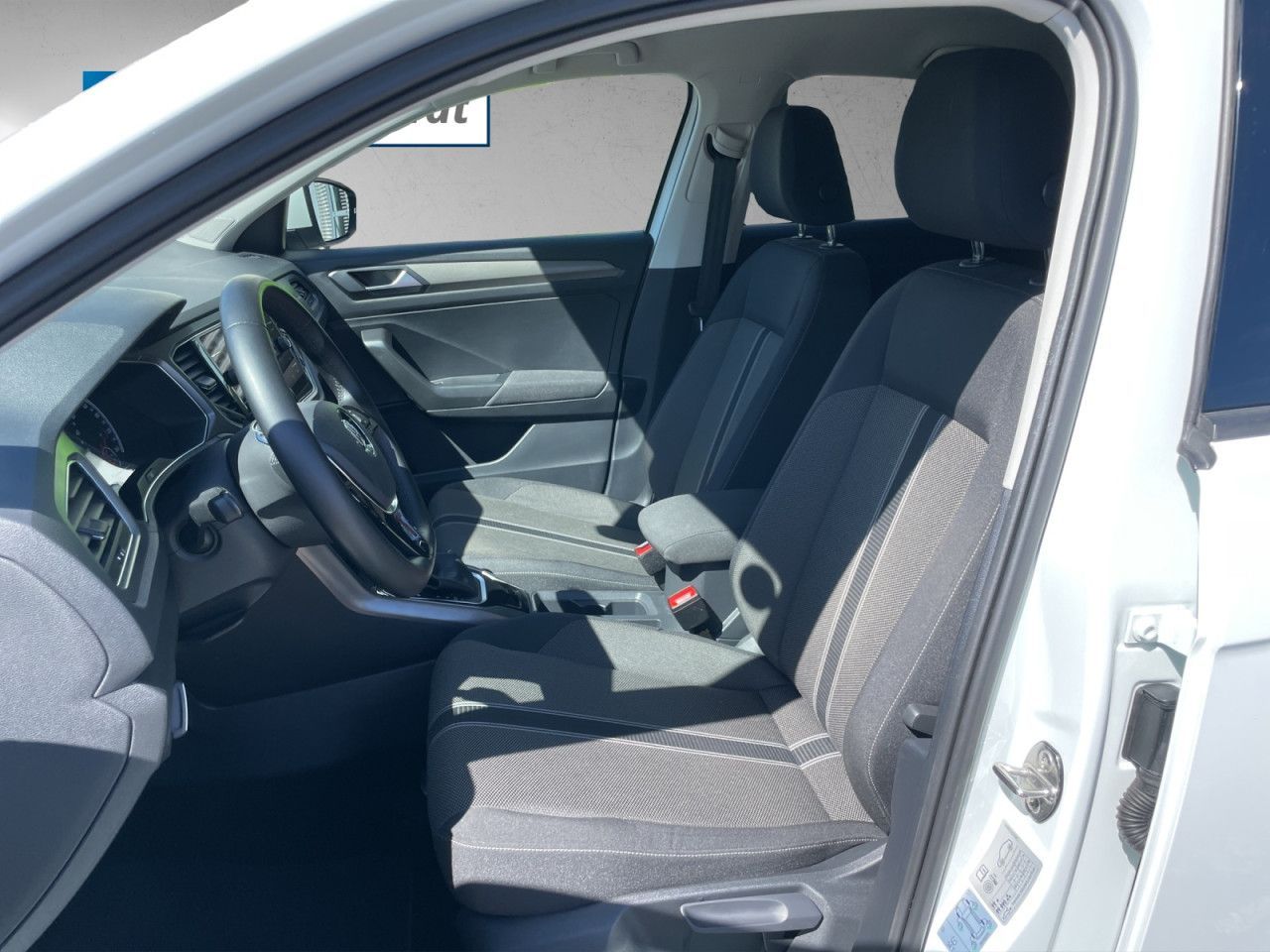 Volkswagen T-Roc 1.5 TSI OPF Style DSG - Samsaru's Car Outlet