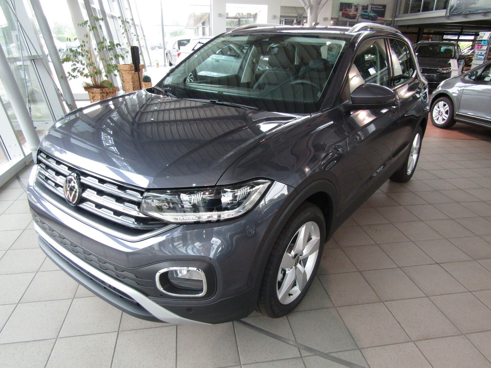 Volkswagen T-Cross Style 1.0 l TSI - Samsaru's Car Outlet