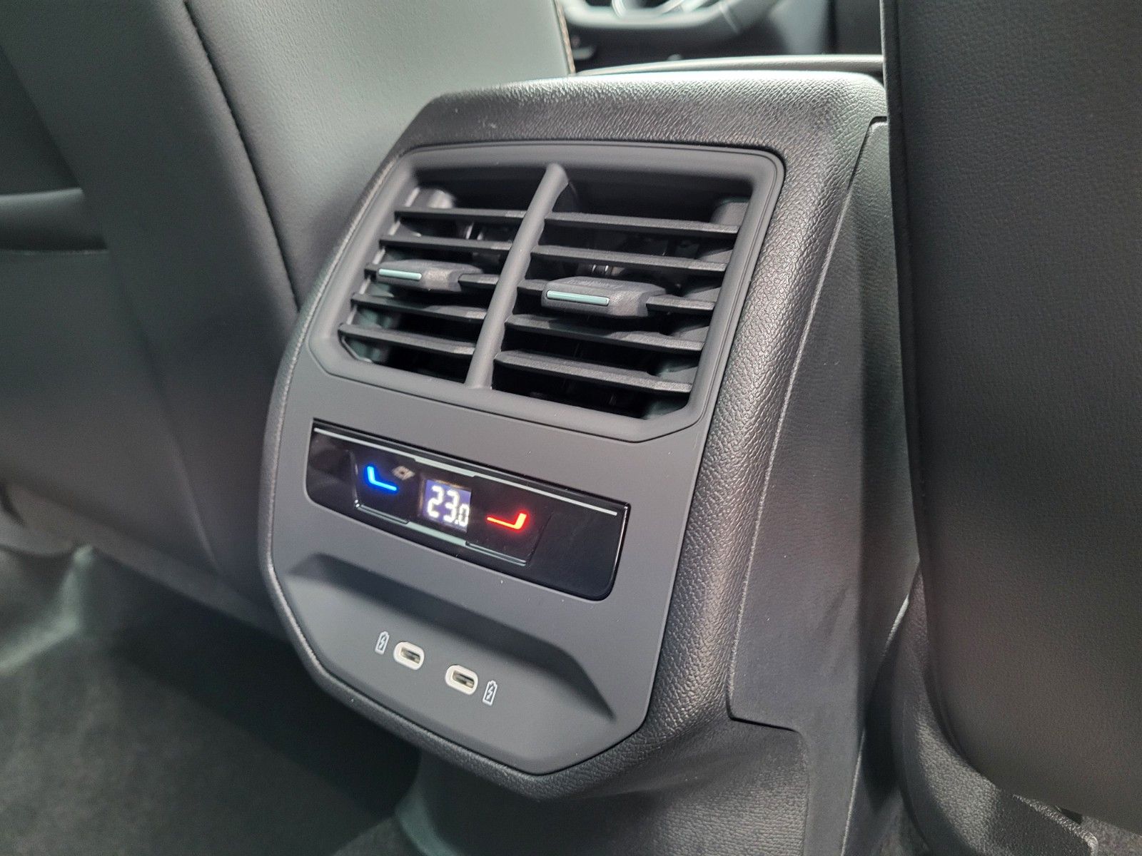 Cupra Formentor VZ 1.4 DSG e-Hybrid - Samsaru's Car Outlet