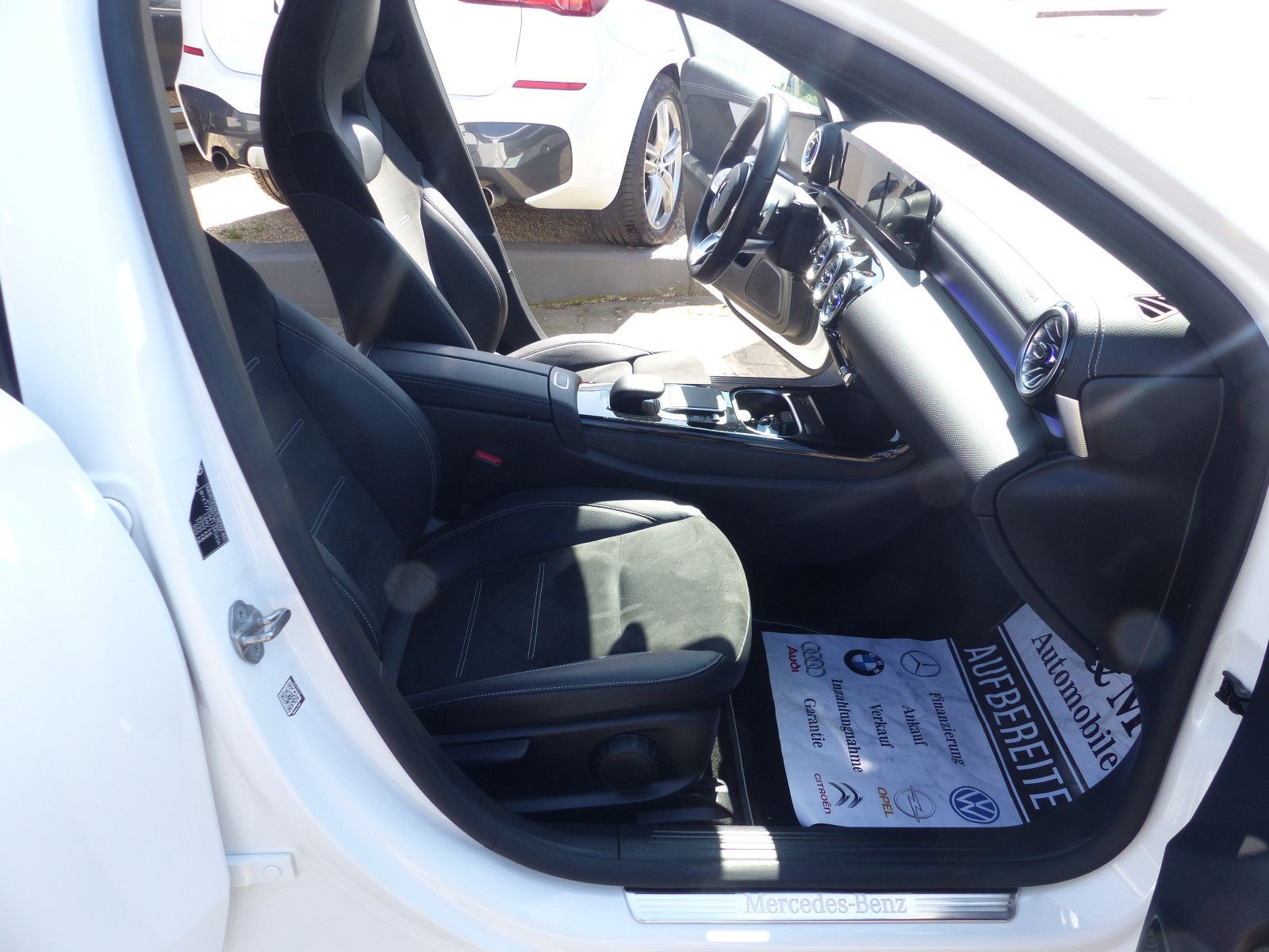 Mercedes-Benz A 180 Edition - Samsaru's Car Outlet