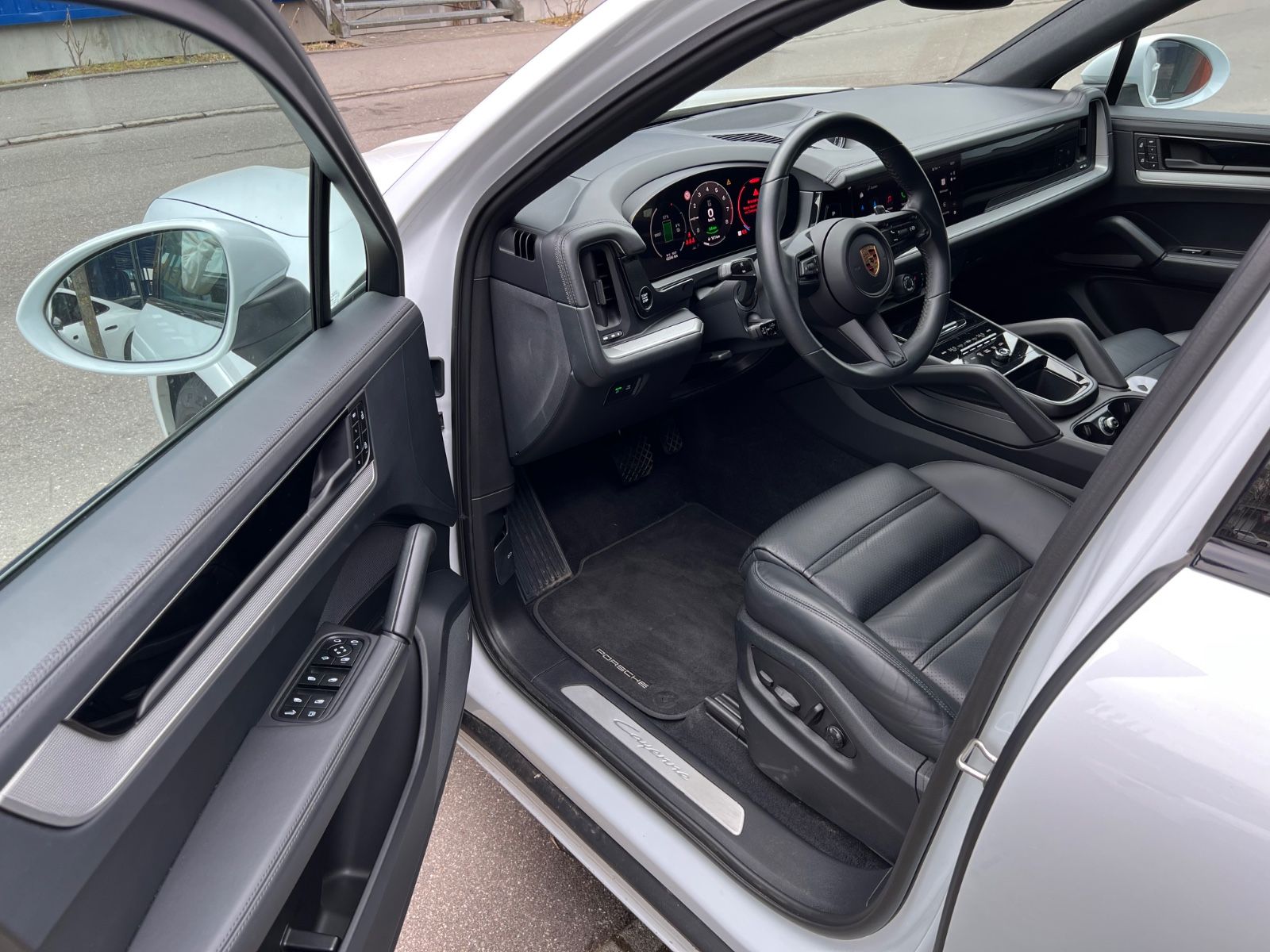 Porsche Cayenne Coupe E-Hyb #SPORT DESIGN! NP145.000€!