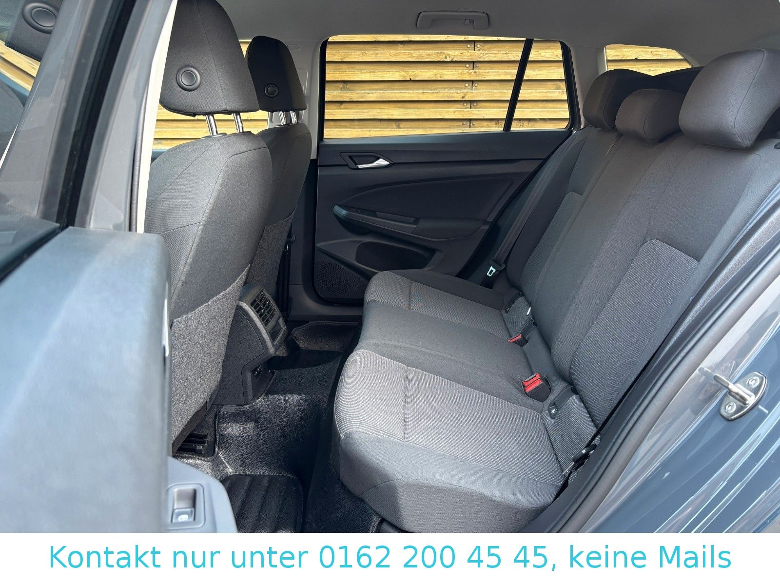 Volkswagen Golf 2.0 TDI Life Variant - Samsaru's Car Outlet