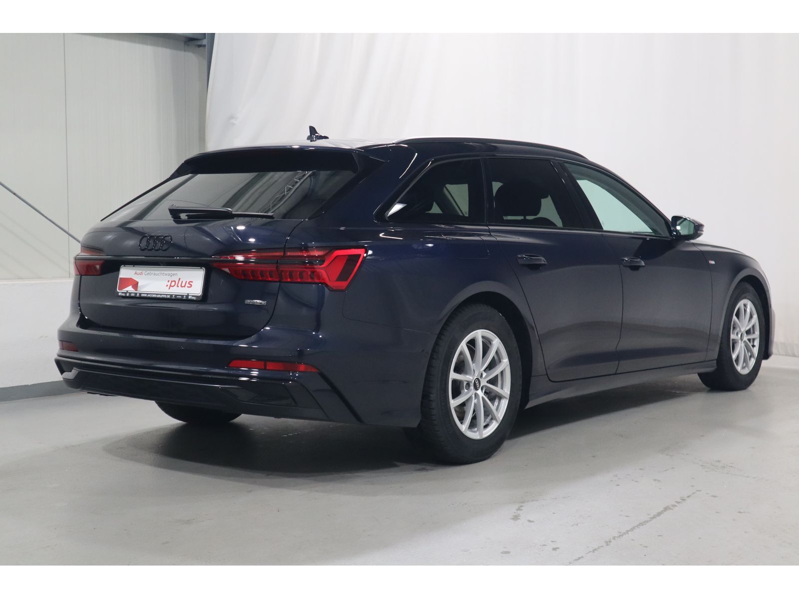 Audi A6 Avant 40 TDI quattro S line - Samsaru's Car Outlet