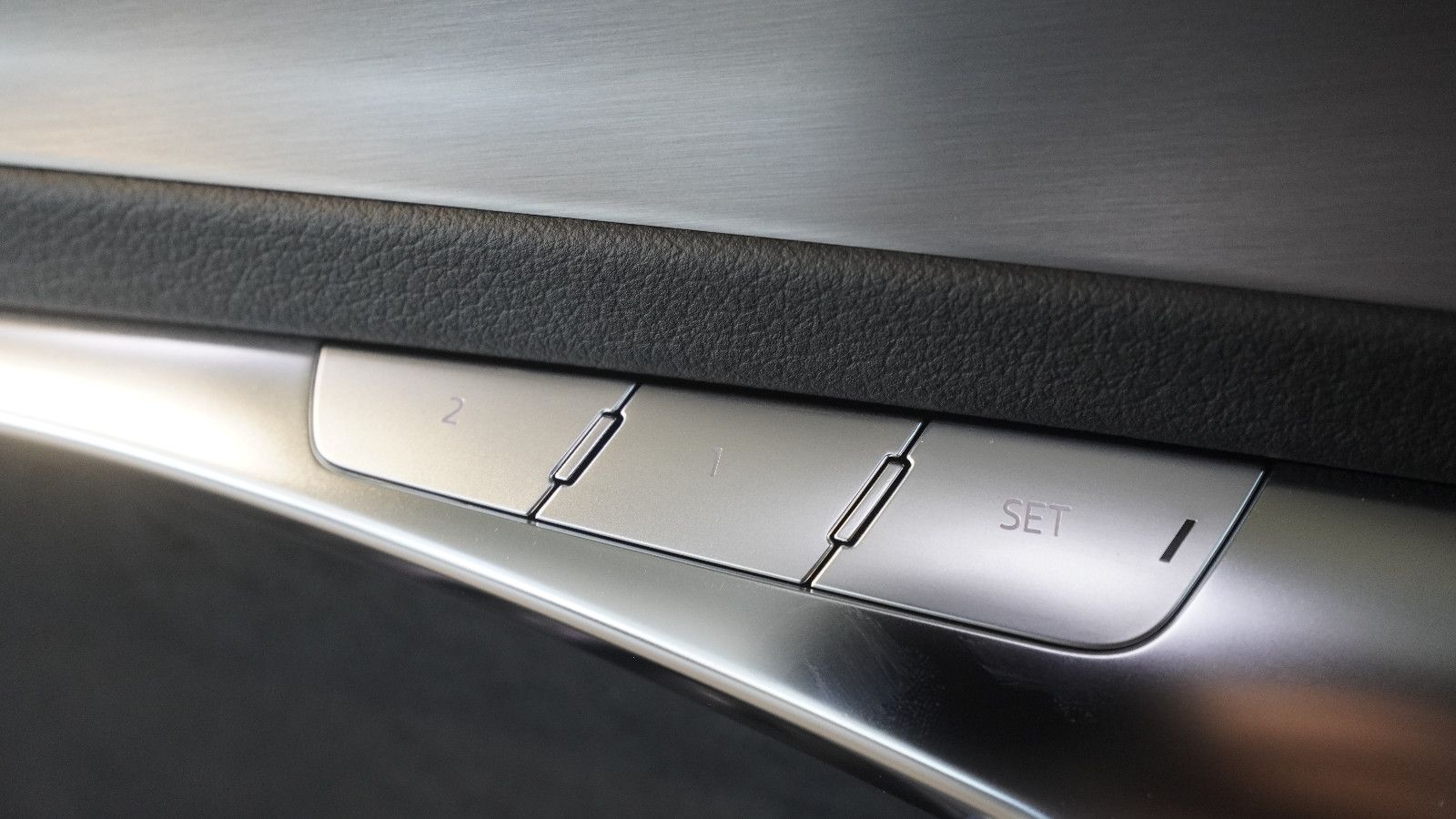 Audi A6 Avant 55 TFSI quattro S-LINE - Samsaru's Car Outlet