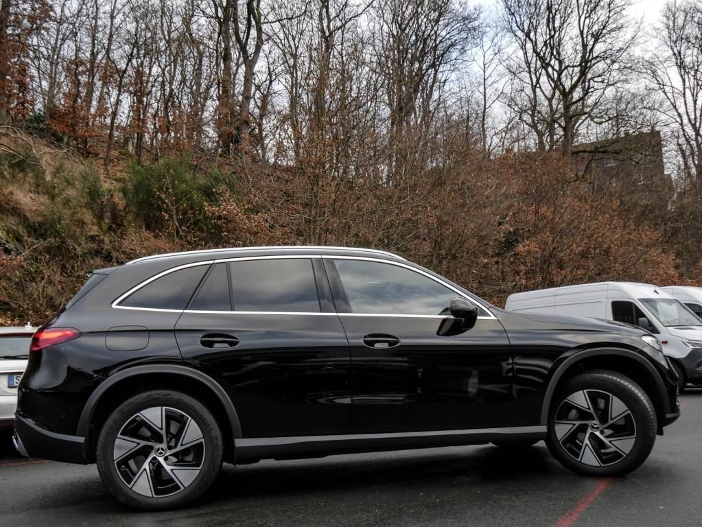 Mercedes-Benz GLC 300 e 4M Avantgarde/Pano/HUD/AHK/360/Memo/19