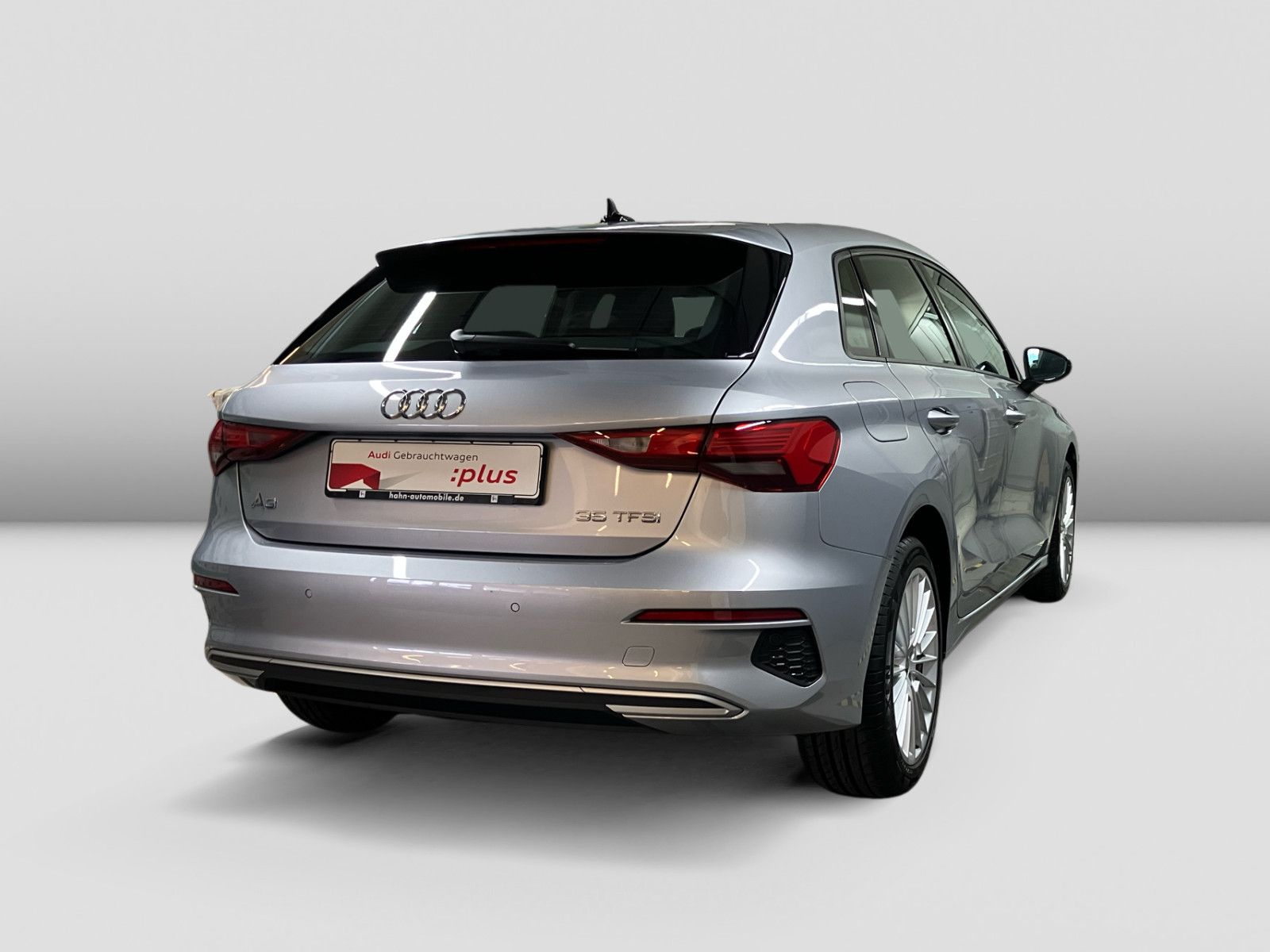 Audi A3 Sportback 35 TFSI advanced - Samsaru's Car Outlet
