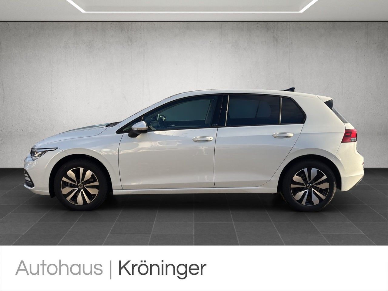 Volkswagen Golf VIII MOVE 1.5 eTSI DSG - Samsaru's Car Outlet
