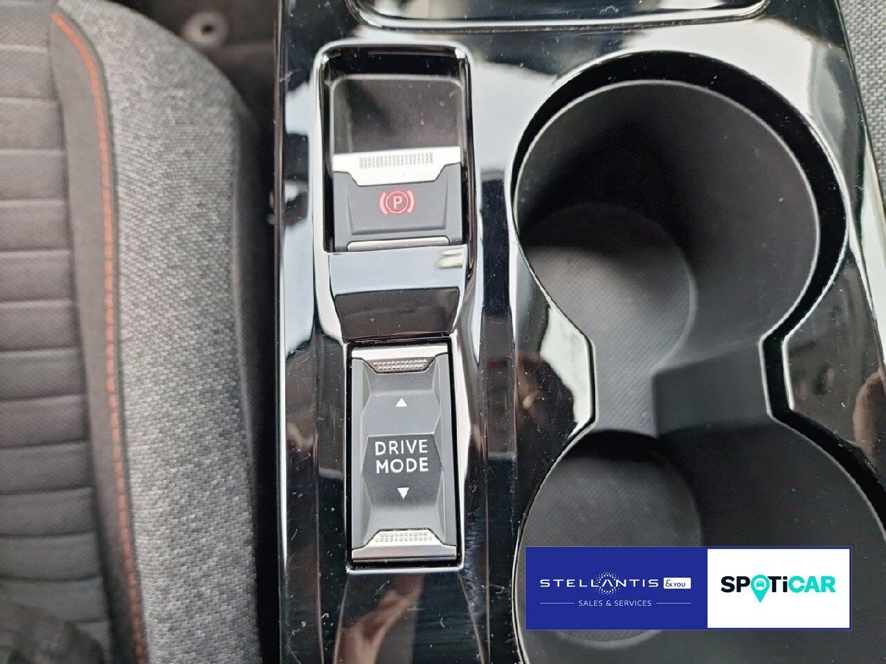 Peugeot 208 Elektro Active Pack 136 - Samsaru's Car Outlet