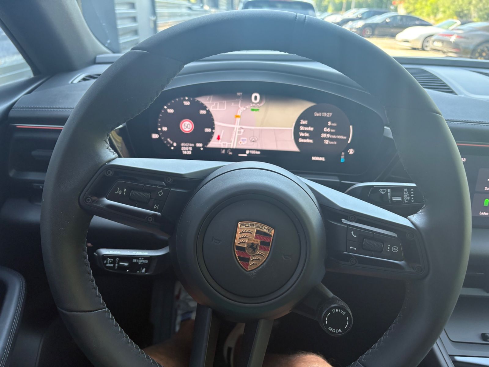Porsche Macan Electric 4 S - Samsaru's Car Outlet