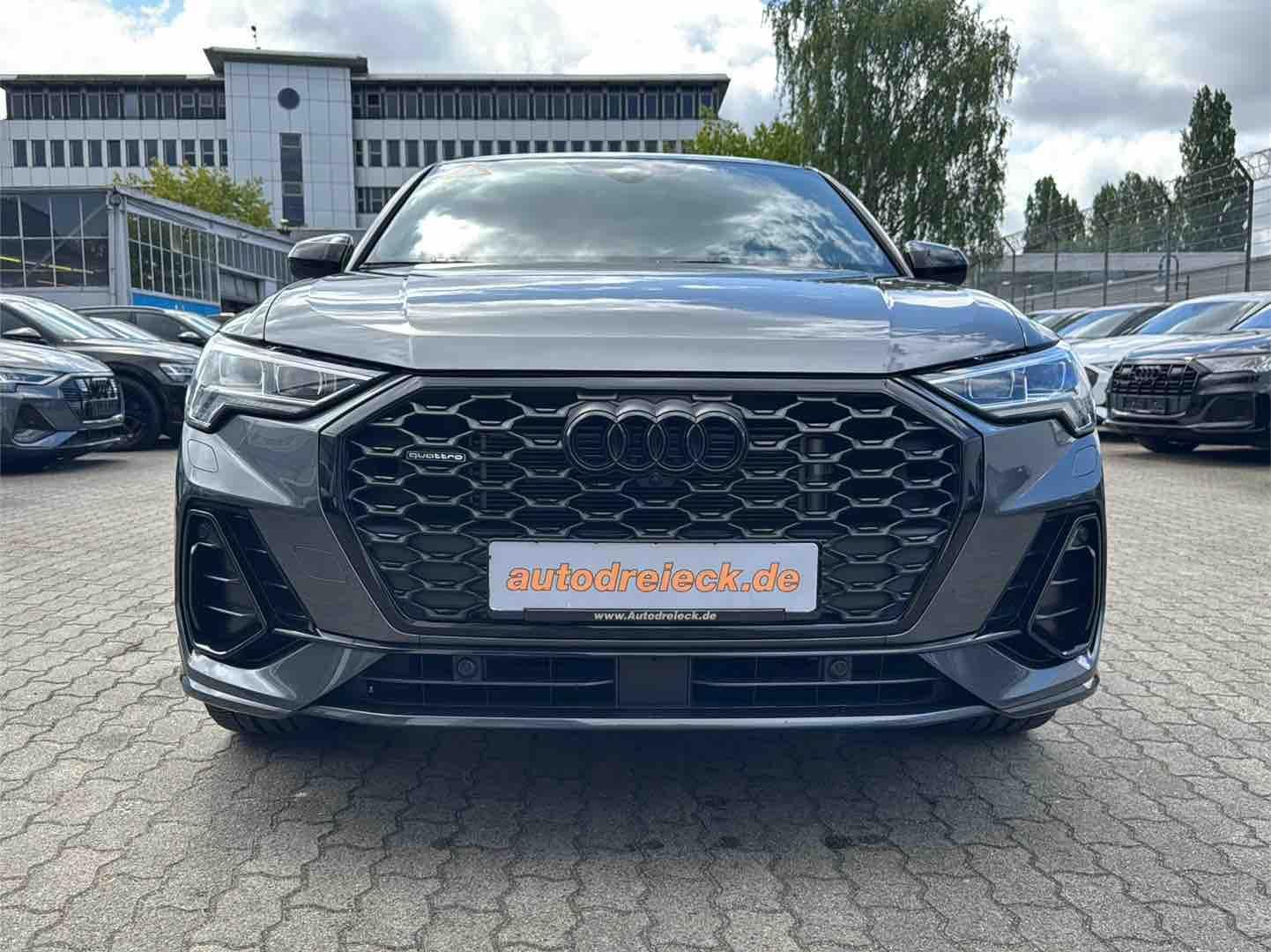 Audi Q3 Sportback 40 TFSI S line - Samsaru's Car Outlet