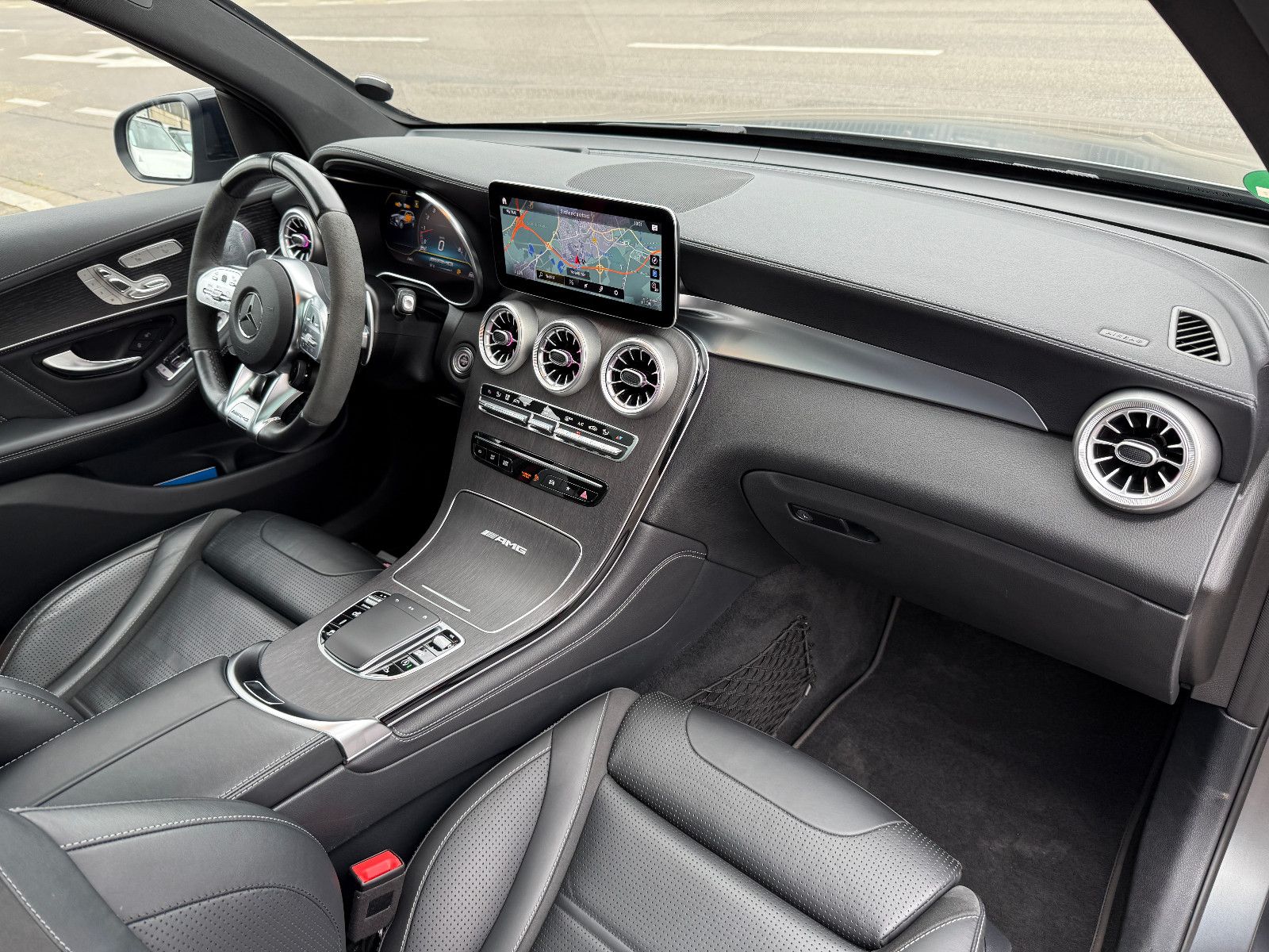 Mercedes-Benz GLC63S AMG Magno Pano HUD Burmester FINANZIERUNG