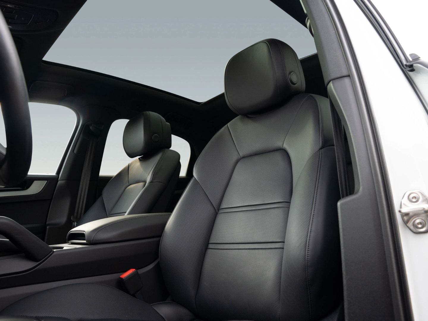 Porsche Cayenne E-Hybrid Coupe InnoDrive Surround View