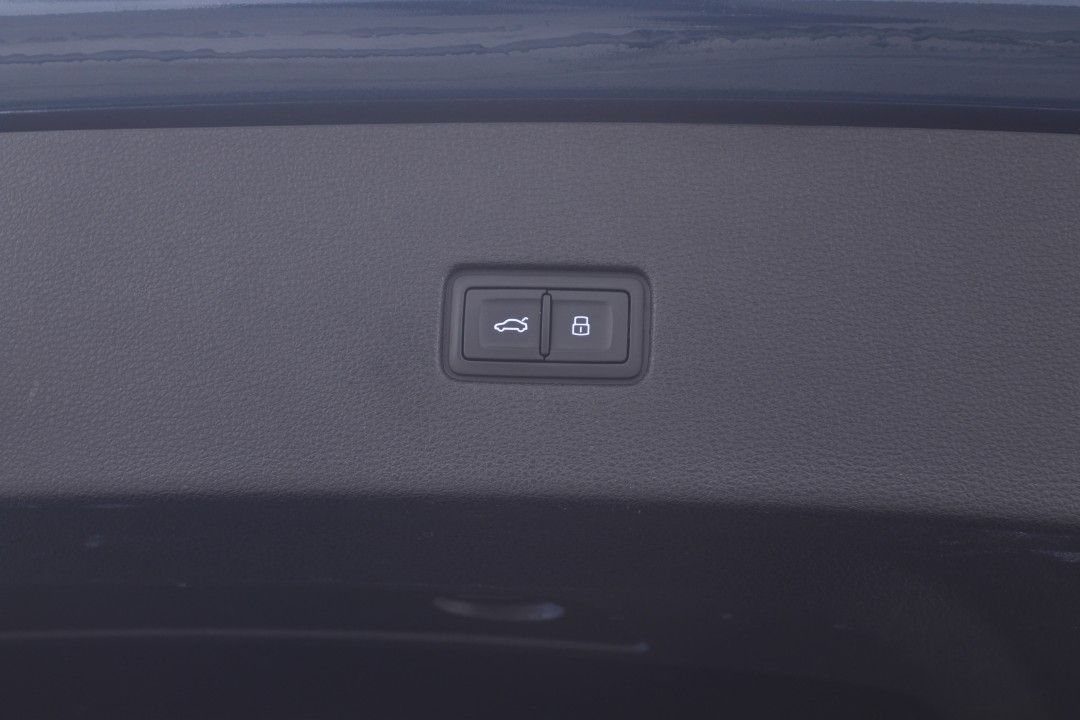 Audi Q8 50 TDI quattro S-line