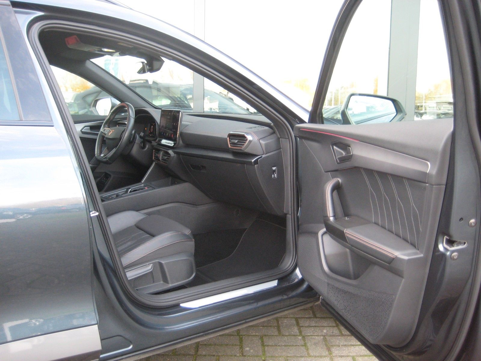 Cupra Formentor VZ 1.4 e-HYBRID DSG/LED/NAVI/SHZ/AHK