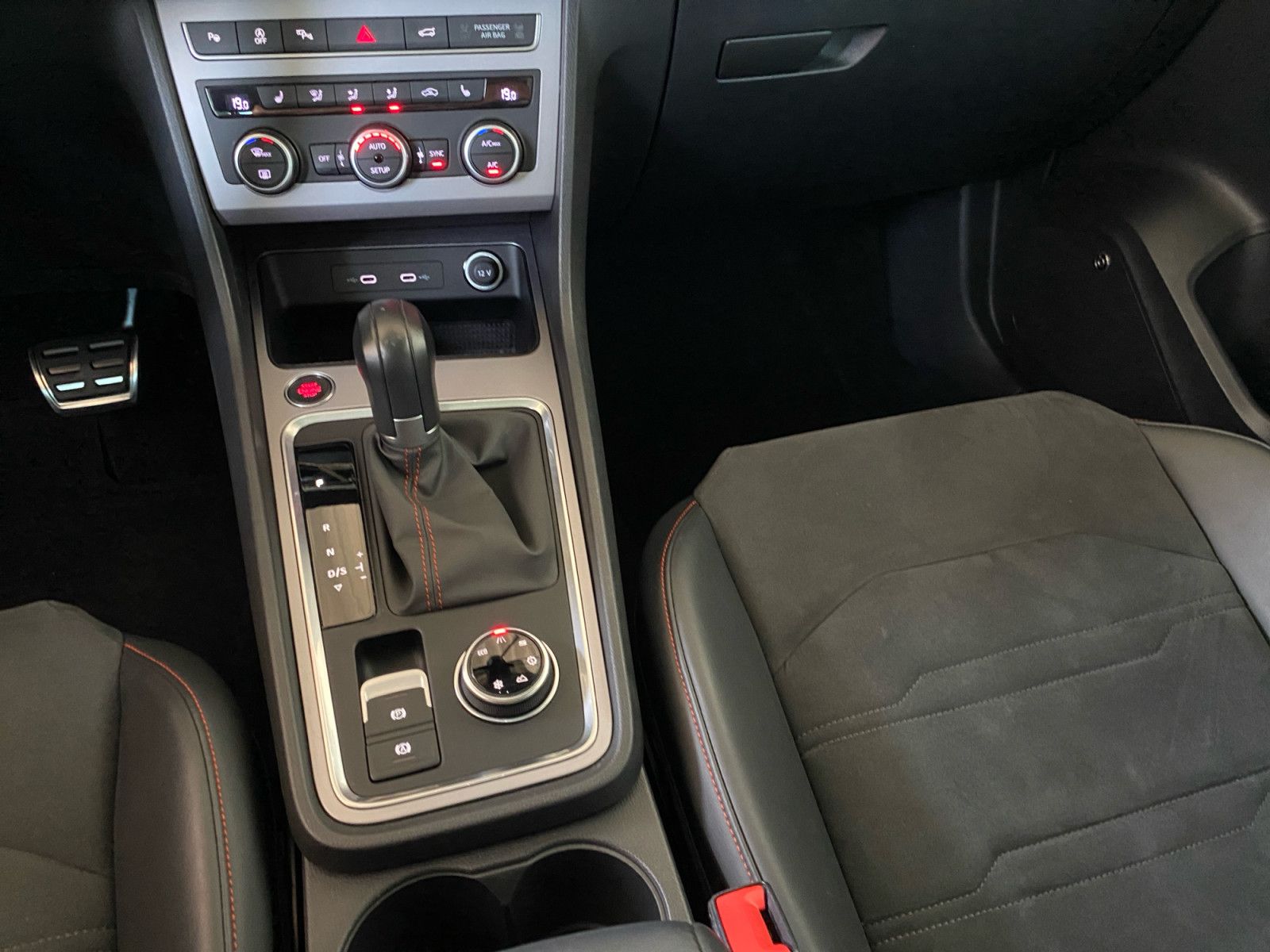 Seat Ateca 2.0TDI DSG 4Drive FR 360° AHK Beats LED