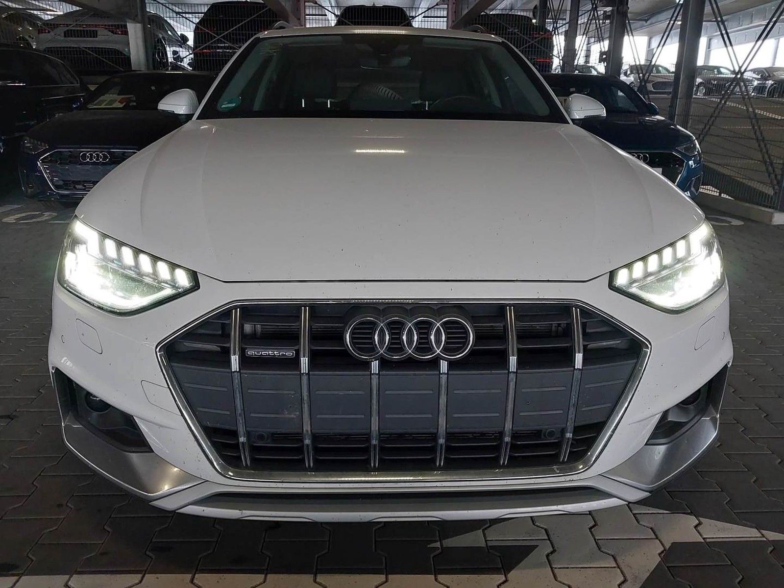 Audi A4 40 TDI Allroad quattro AHK Led Navi RFK Leder