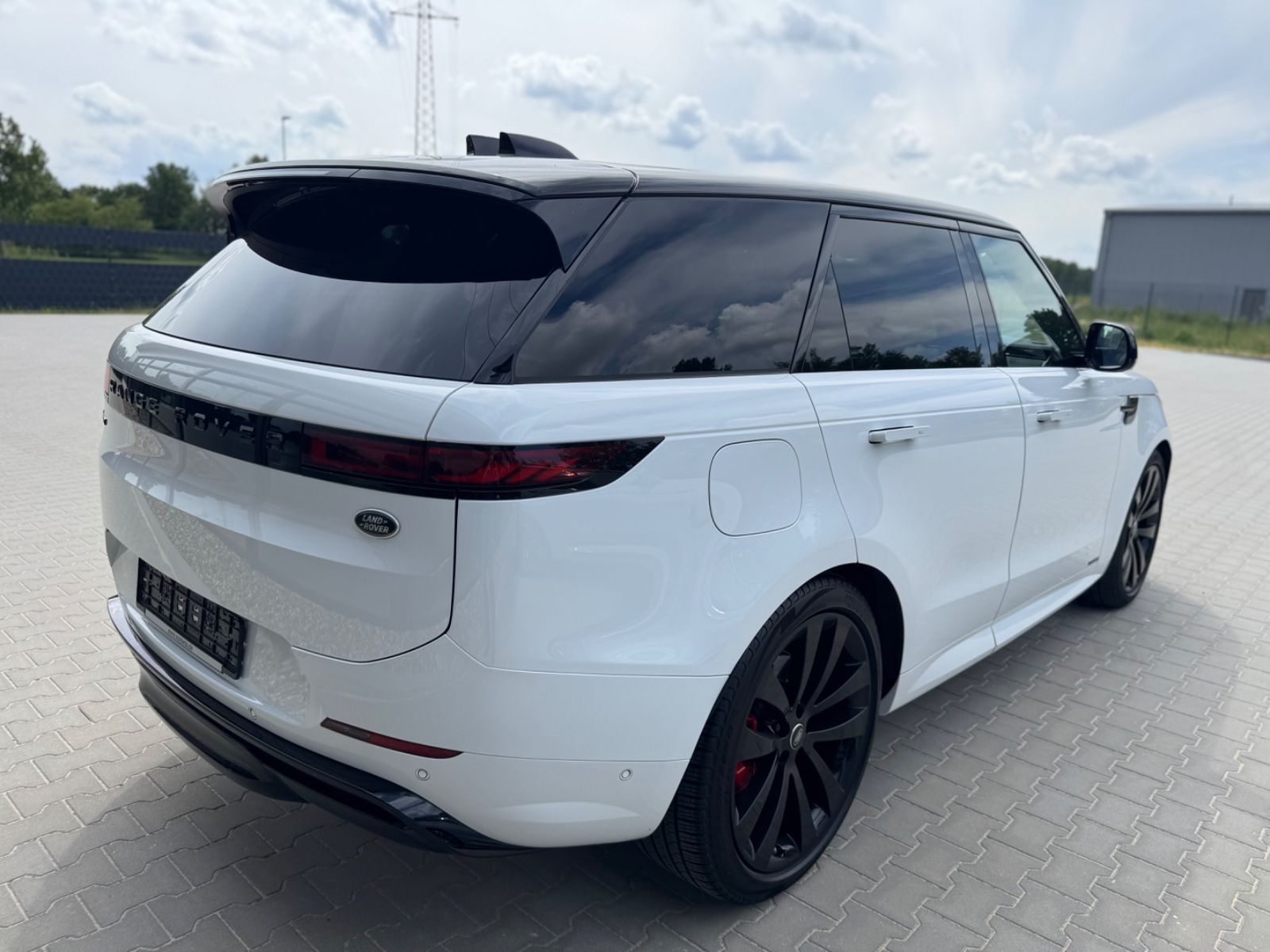 Range Rover Sport Autobiography - Samsaru's Car Outlet