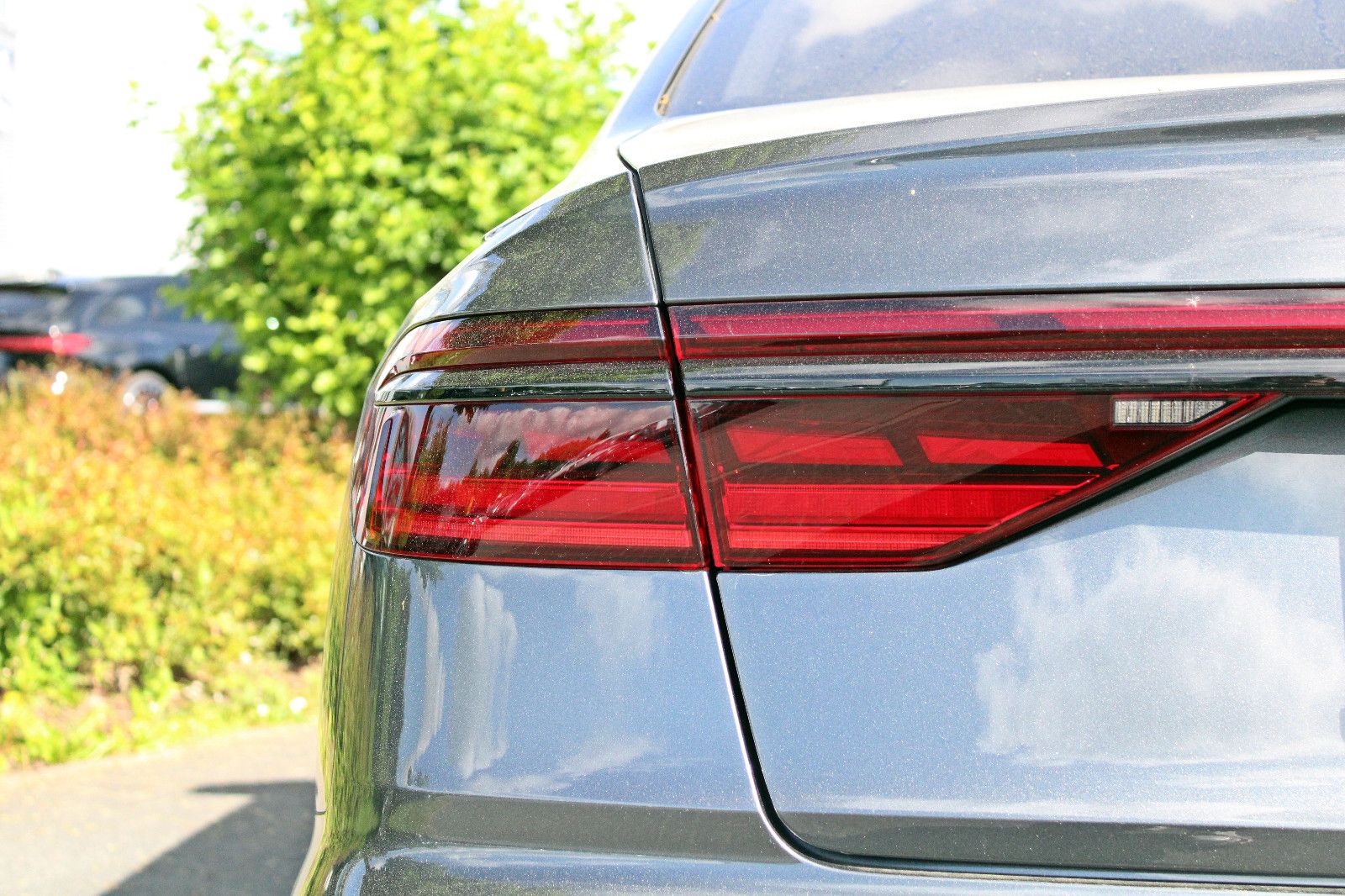 Audi A8 Lang 50TDI S LINE BLACK - Samsaru's Car Outlet
