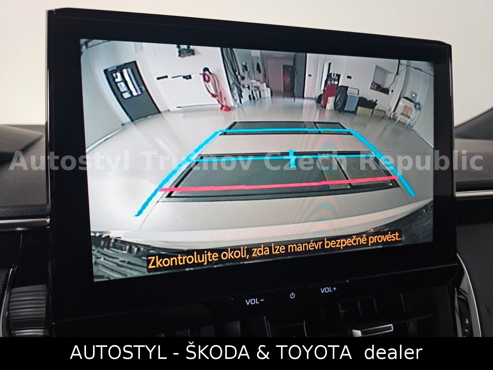 Toyota TS 2.0HEV 184k STYLE