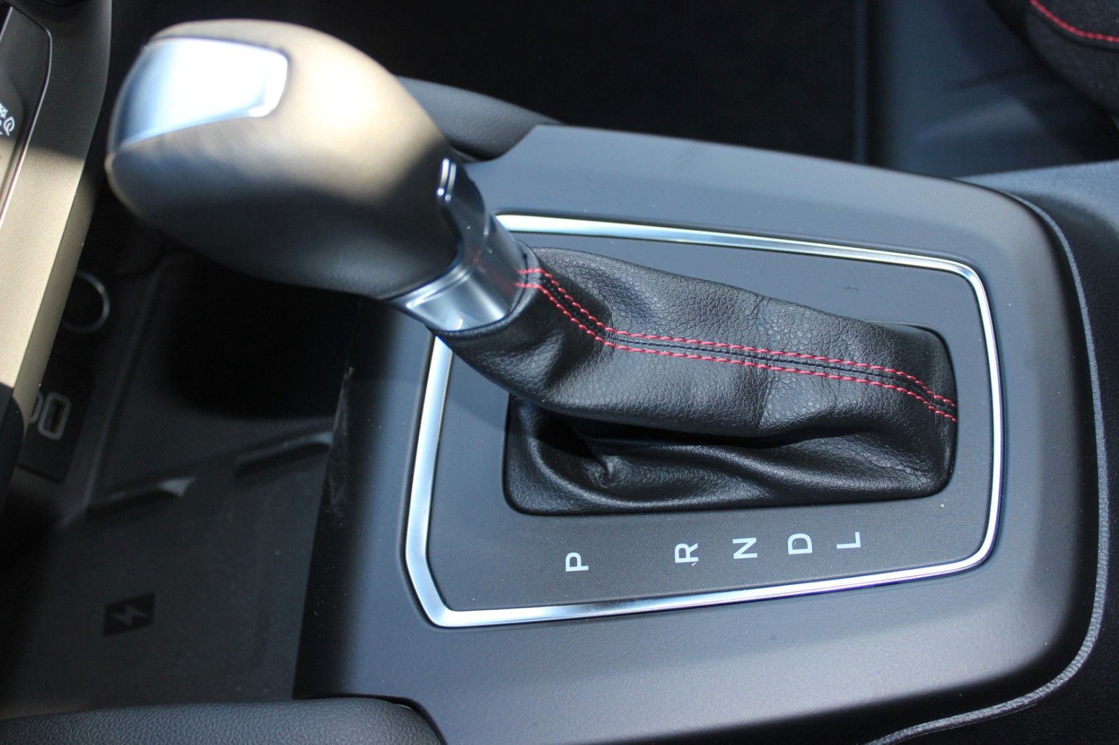 Ford Focus Turnier ST-Line X+AUTOMATIK+ACC+TW+LED