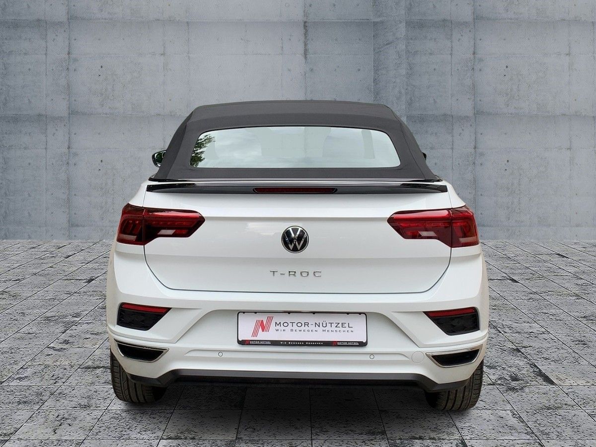 Volkswagen T-Roc 1.5 TSI R-LINE - Samsaru's Car Outlet