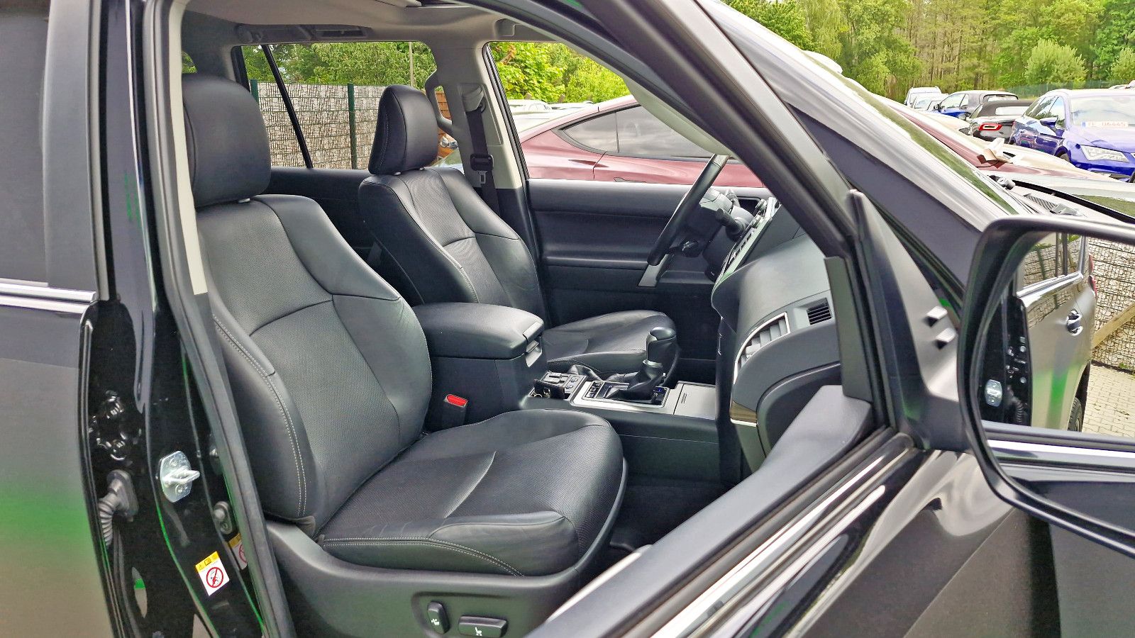 Toyota Land Cruiser TEC-Edition - AHK / Schiebedach