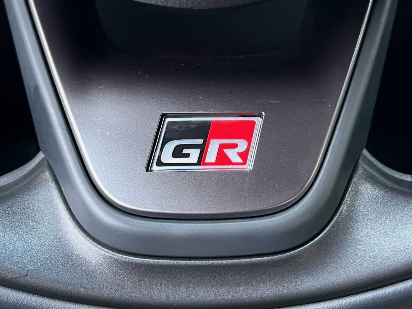 Toyota Yaris Cross 1.5 GR Sport Hybrid -  LED, Navi, el